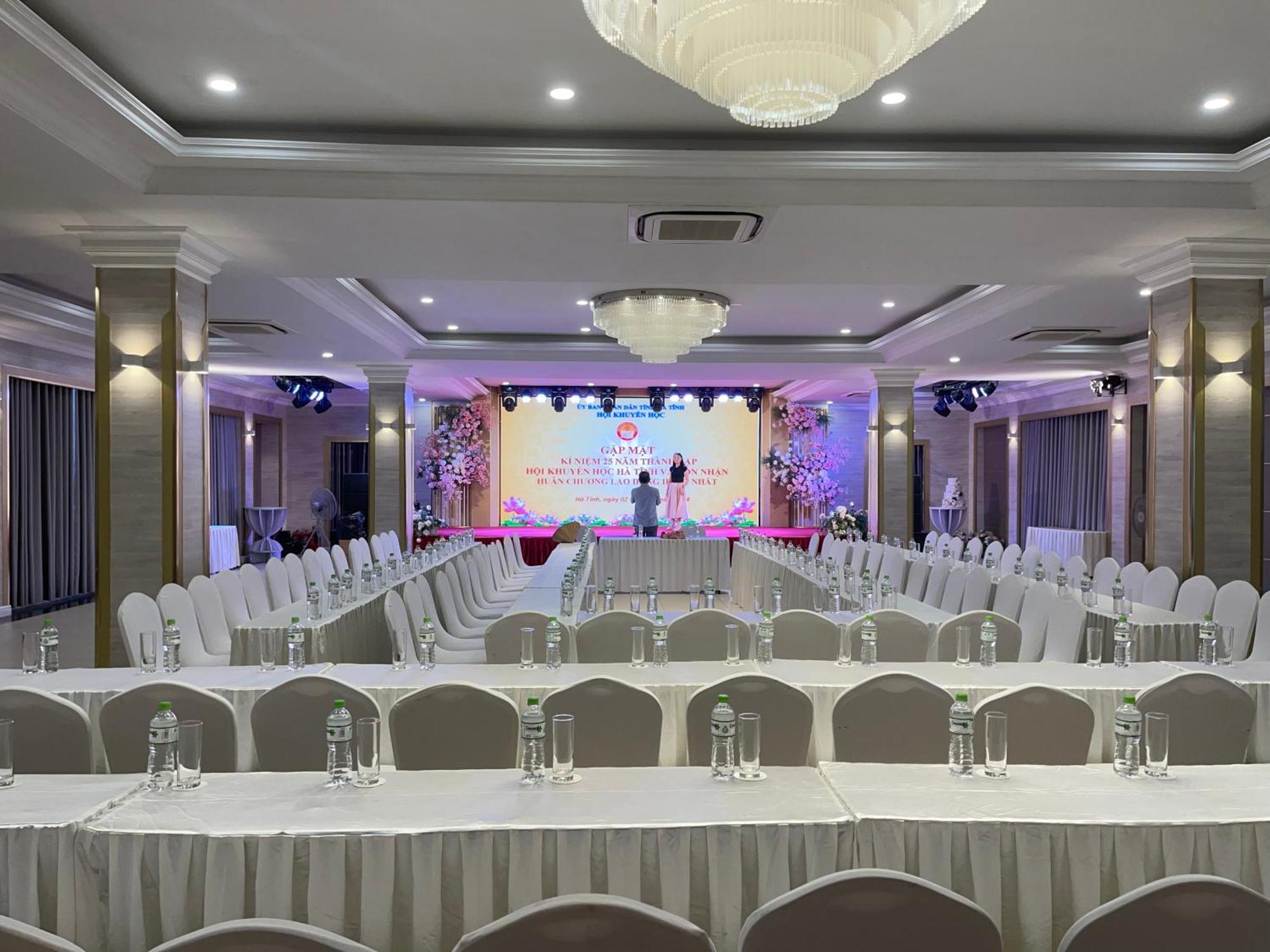 Ngan Ha Hotel Dai Tiet Kültér fotó